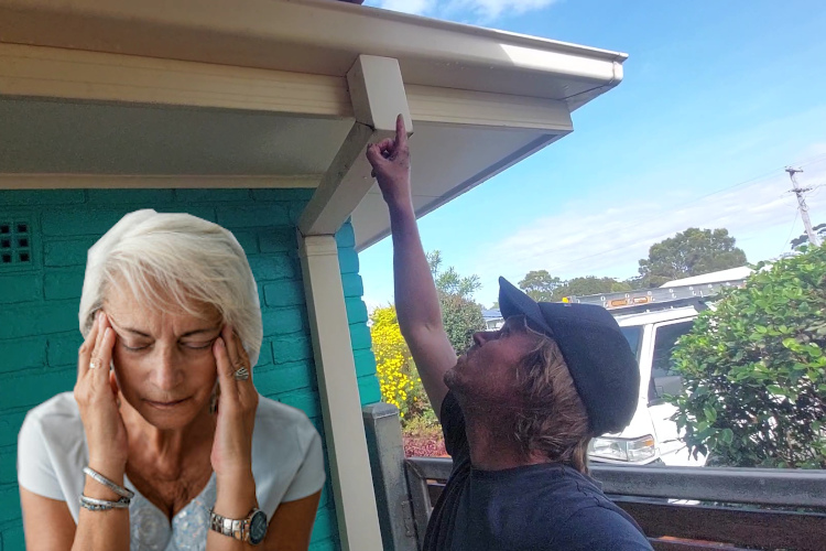
Local Gutter Cleaning Service in wollongong Notifies Client of Downpipe Obstruction